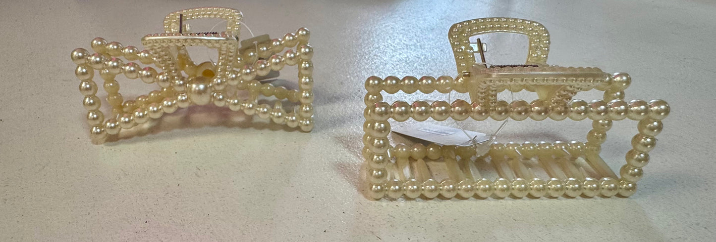 Pearl Rectangle Claw Clip