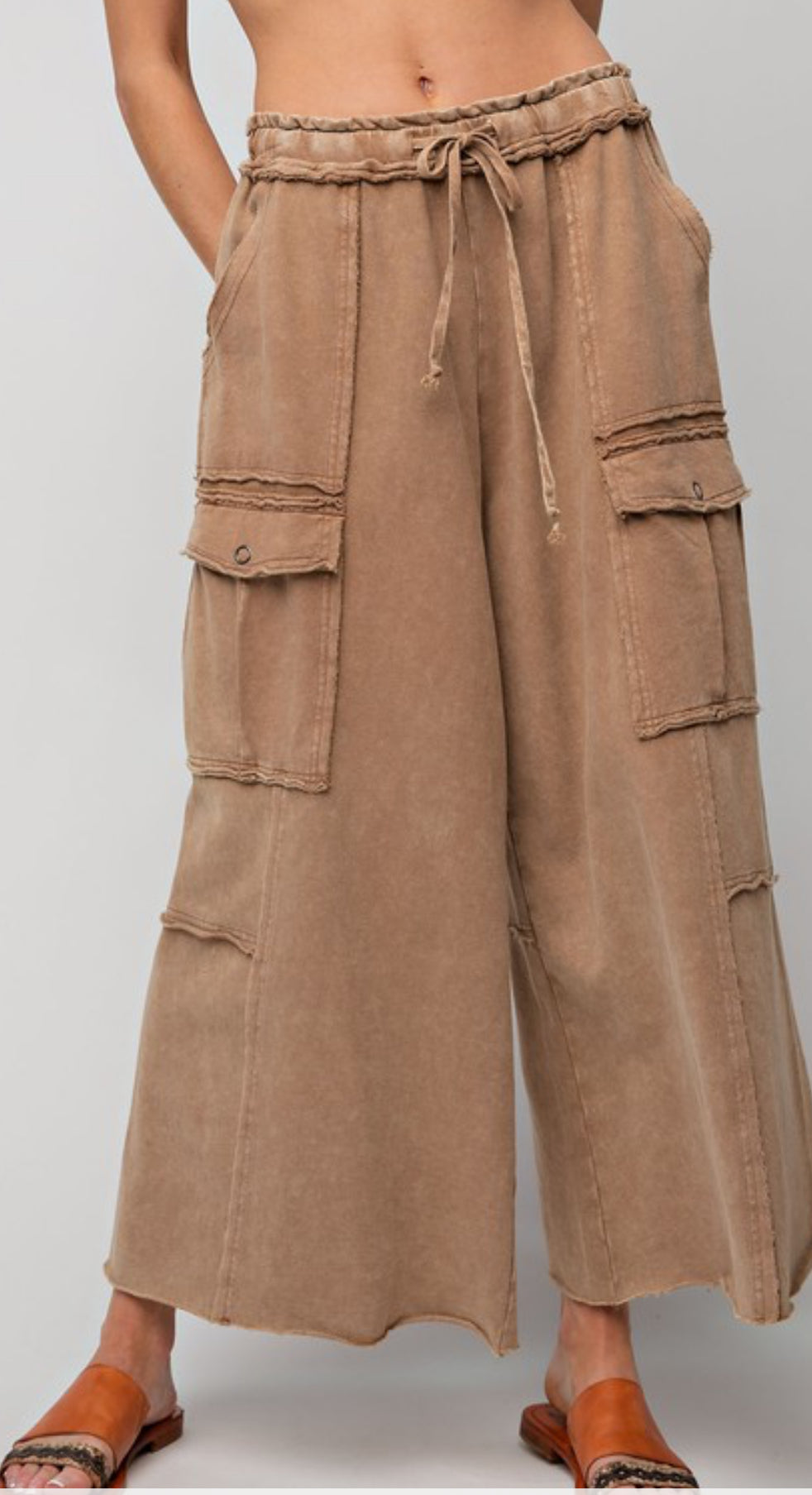 Wide Leg Cargo Pants