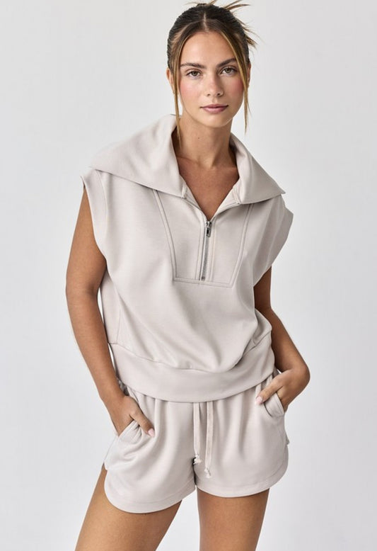 Half zip sweatshirt with shorts set