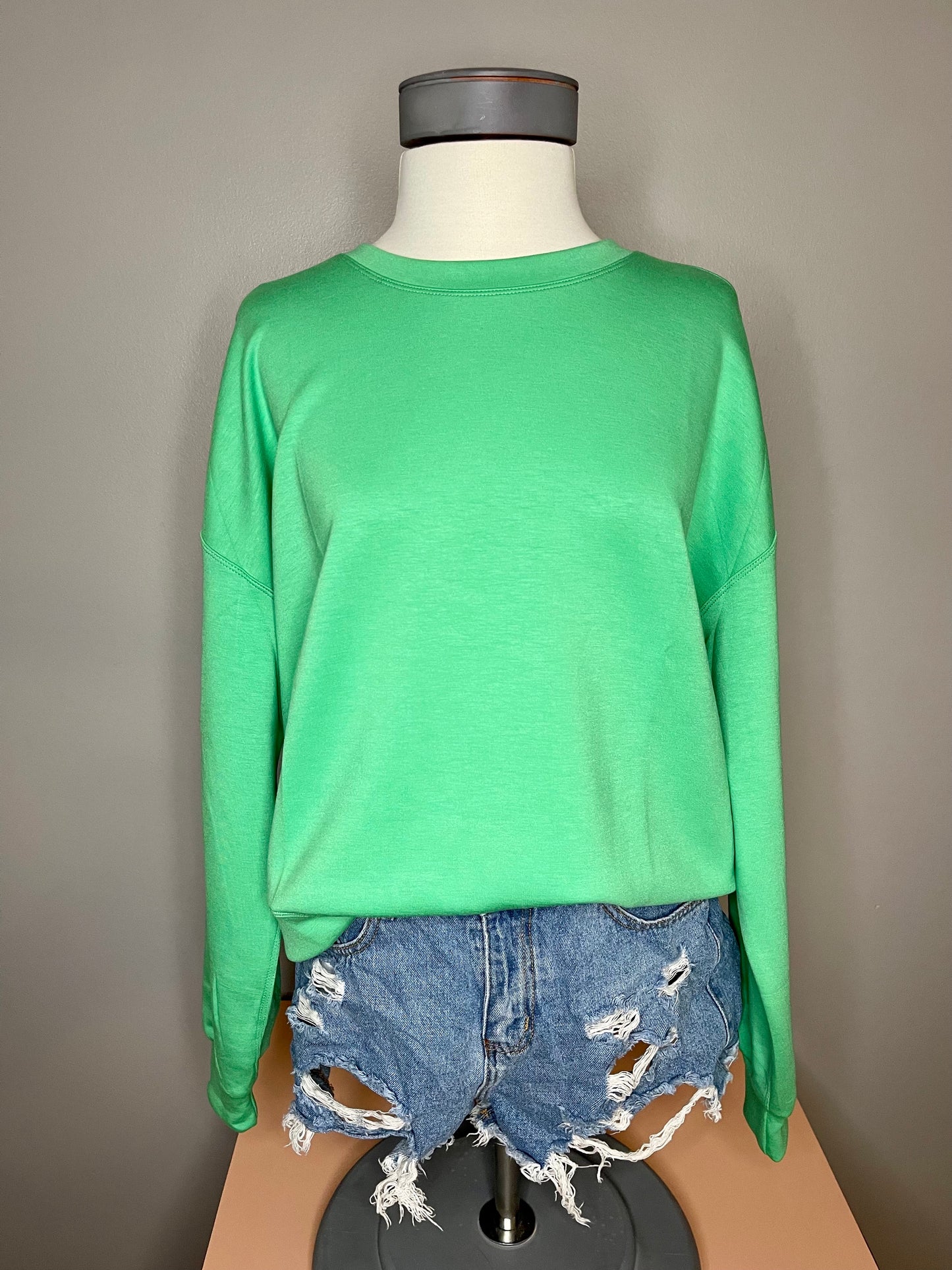 lightweight sweatshirt